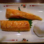 Uguisu Sakaba - 鮭ハラス470円