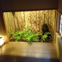 明日香 北千住店 - 玄関脇