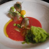ラ・ボンヌターブル - 榎本農園ミニトマトのジュ、フロマージュブラン、鯵、えだ豆  藏光農園梅干しと甘海老のタルタル、バジルとビールのシャーベット 