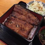 鰻と炭火焼とよ長 - 