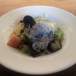 BISTRO RUBAN - 釜揚げシラスとタコのヘルシーパスタ