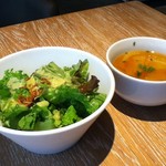 OCEANCLUB BONDIS 新百合ヶ丘店 - セットのサラダとスープ