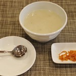 小皿中華 O-CHAI - 中華粥＆揚げワンタン