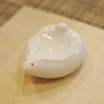 小皿中華 O-CHAI - うさぎの箸置き