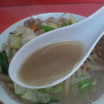 長崎屋 - あの、豚骨スープに、具材の旨みがプラスされ、抜群の美味しさになっています