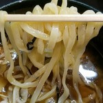 もちもちの平打ちストレート麺