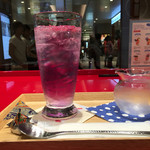 イッピン カフェ - スパークリングハーブティー（化学変化後）2016/07/27