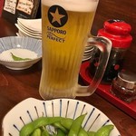 ひとくち餃子てん屋 - 料理写真:18時開店　予約して　突出し枝豆