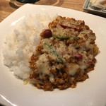 スパイスチャンバー - キーマカレーのチーズトッピング