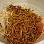 相性抜群の細麺