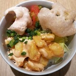 アラウンド テーブル - エビマヨサラダ丼