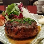 豚肉創作料理 やまと - 分厚いハンバーグ