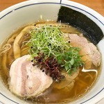 別邸 三く 中華き蕎麦 萃 - 貝出汁中華 (柚子薫白醤油仕立て) 900円