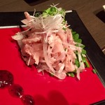 喰心 meat Dining - 地鶏の梅肉和え