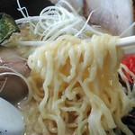 らーめんちゃあみい - 麺　アップ！