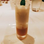 ラトラス - 皮ごとレモンピューレとエスプーマ　スカッシュ