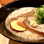 饗 くろ喜 - ＜2017年09月再訪＞秋鮭の味噌そば・1,200円