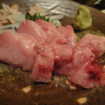 いろは三世 - まぐろ（頭）　刺身