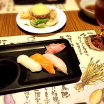 百彩健美 あけびの実 - ブッフェの天ぷらとお寿司