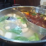 兆奎餃子 - 野菜入れたとこ