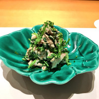 なにわ料理 有 - 自家製ツナとセリの和え物でこんぬつわ。