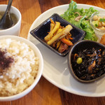 03deli - 本日のおまかせランチ(850円)