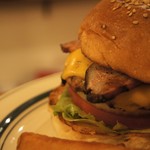 ベーコンチーズバーガー