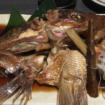 離れ情緒・朝〆旬魚・日本酒 魚魚呑 - 真鯛かぶと煮。これはかなり旨いです…！