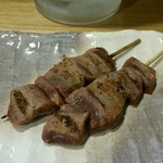 もつやき たろう - れば：100円