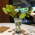 レフェルヴェソンス - 29年9月　テーブルの花