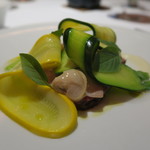 レフェルヴェソンス - 29年9月　短角牛ロースのロティ、にんにく、はまぐり、ズッキーニ、レモンバジル