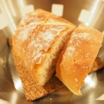 Giglio - パスタ+ドルチェ 1490円 の自家製パン