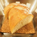 Giglio - パスタ+ドルチェ 1490円 の自家製パン