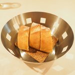 Giglio - パスタ+ドルチェ 1490円 の自家製パン