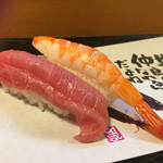 Sushi Izakaya Yataizushi - 握り（中トロ・海老）