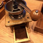 ラビスタ阿寒川 - 手動コーヒーミルで珈琲豆を惹きました