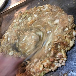 鉄板居酒屋 へらちょんぺ - 目の前で作ってくれるよ～ヽ(*´∀｀)ノ