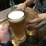 鉄板居酒屋 へらちょんぺ - 常連さんが入れてくれたとりビーで食べロガーな乾杯やっ！