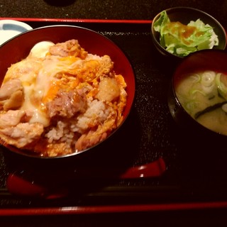 乃木坂駅でおすすめの美味しい親子丼をご紹介 食べログ 乃木坂駅でおすすめの美味しい親子丼をご紹介 食べログ
