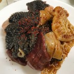 大幸園 - ホルモン盛り合わせ