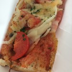 パン ビヨリ - 焼きたてタルティーヌうますぎ