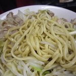 ラーメン二郎 - 麺はかなり美味い！