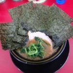 家系ラーメン 王道家 - ラーメン並＋のり増し