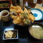 天冨久 - 天丼1100円+大盛100円