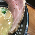 極麺 青二犀 - 悲しく薄くなったチャーシューさん。