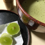 宗家 源 吉兆庵 - 料理写真:お抹茶のお茶請けで