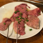 ホルモン焼肉 縁 - 