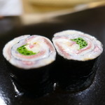 日本橋蛎殻町 すぎた - イワシと大葉・みょうが・ガリを海苔で