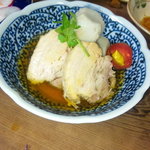 互縁 - 角煮。一切れ食べましたが、３切れで出されます。