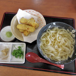 讃岐うどん中村屋 - かけうどんｗｉｔｈちくわ天